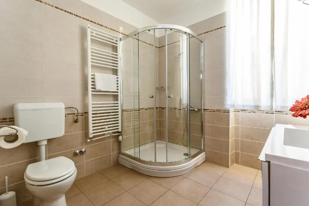 Apartments Frajona - 50M From The Beach Malinska