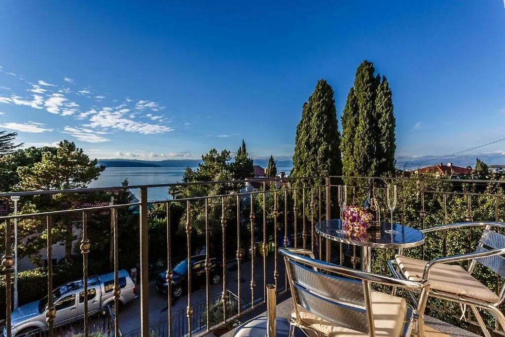 Apartments Frajona - 50M From The Beach Malinska Croatia