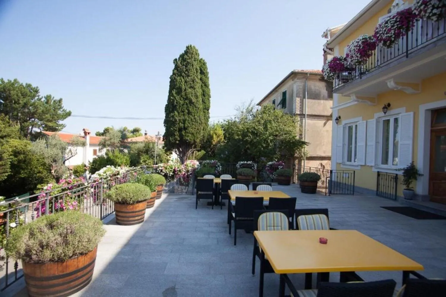 Apartments Frajona - 50M From The Beach Malinska Croatia