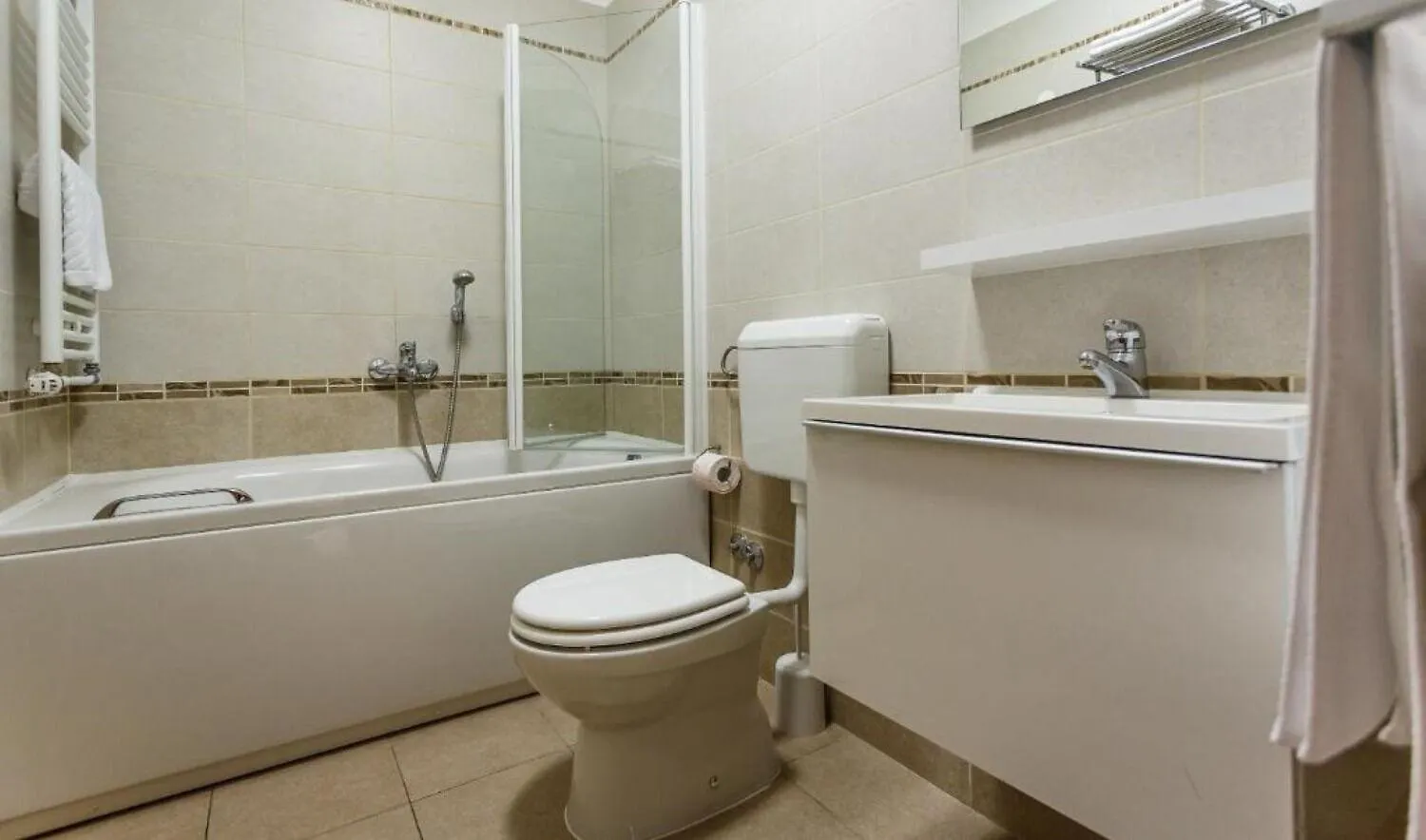 Apartments Frajona - 50M From The Beach Malinska 0*,  Croatia