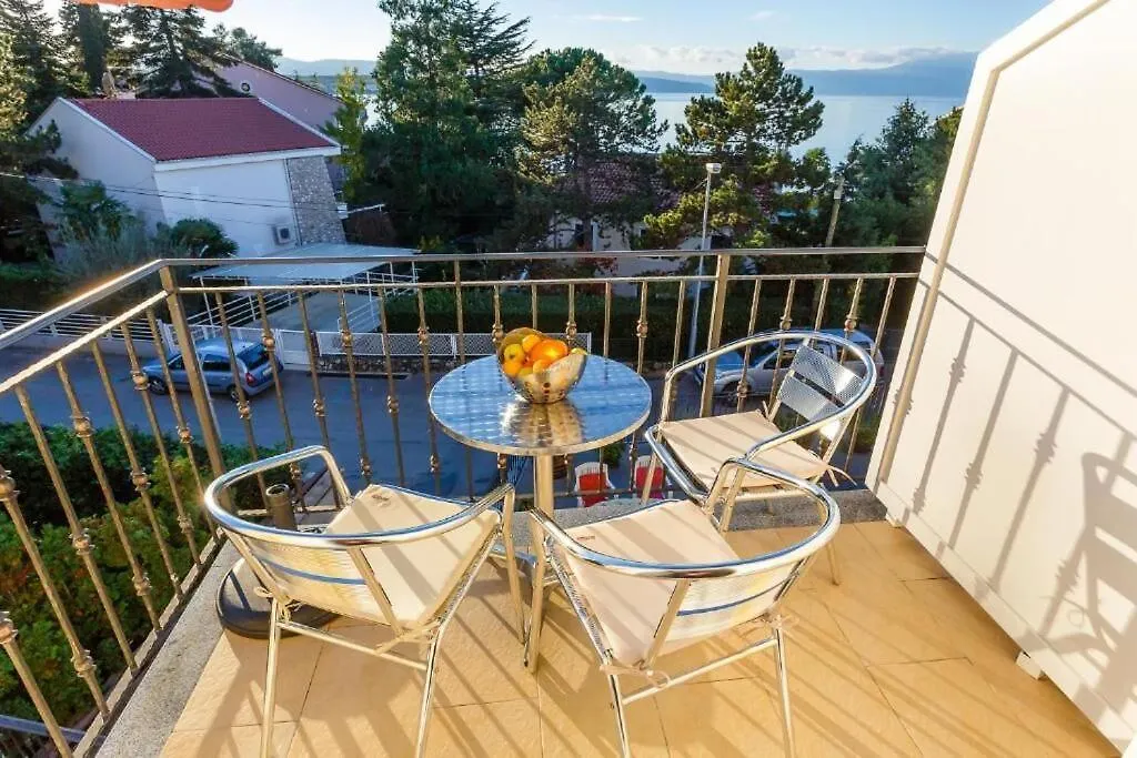 Apartments Frajona - 50M From The Beach Malinska